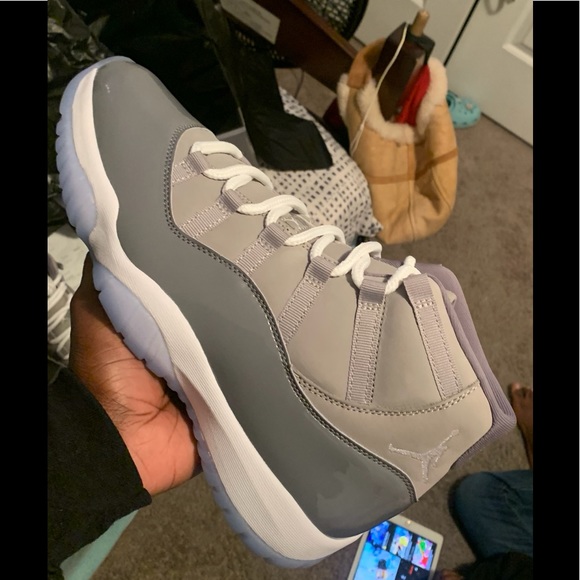 Athletic_Shoes